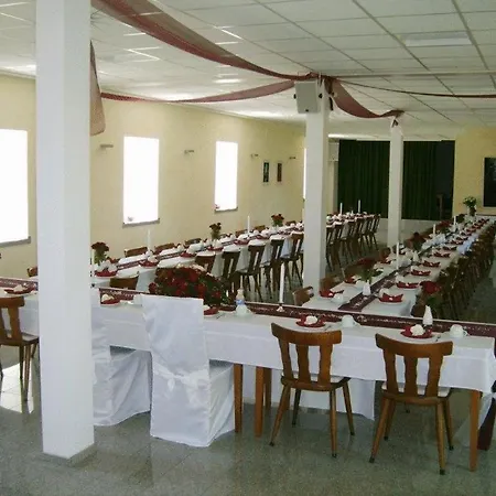 Nikolauskloster * Jüchen