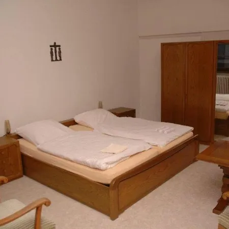 Nikolauskloster Guest house Juchen